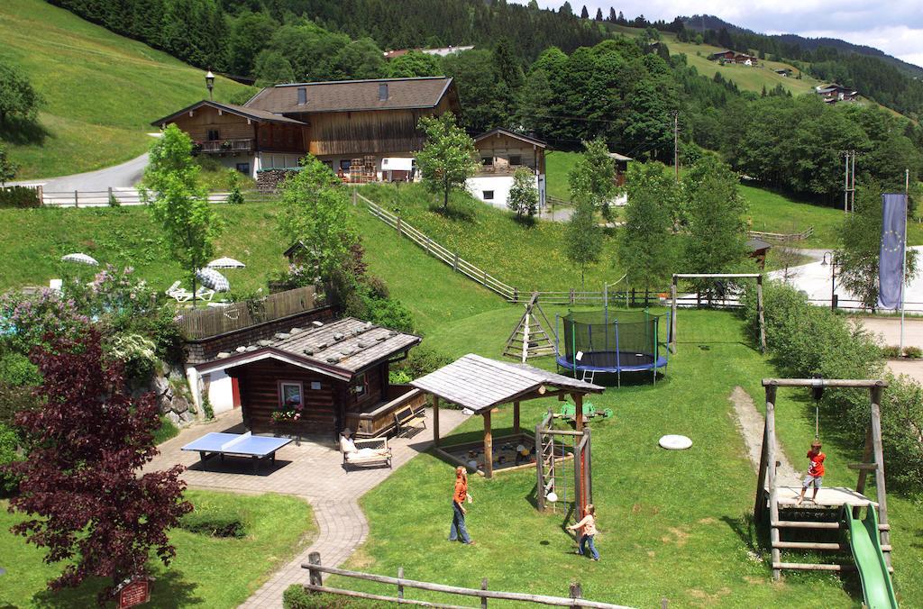 Landhaus St. Georg Bed and Breakfast Saalbach-Hinterglemm Exterior foto