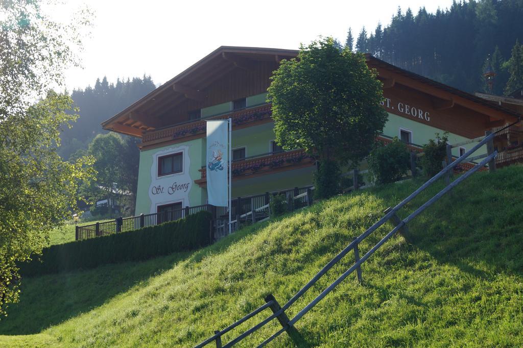 Landhaus St. Georg Bed and Breakfast Saalbach-Hinterglemm Exterior foto